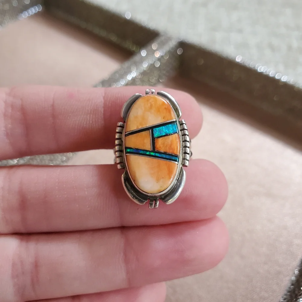 Vintage Native American Spiny Oyster Opal Inlay Ring